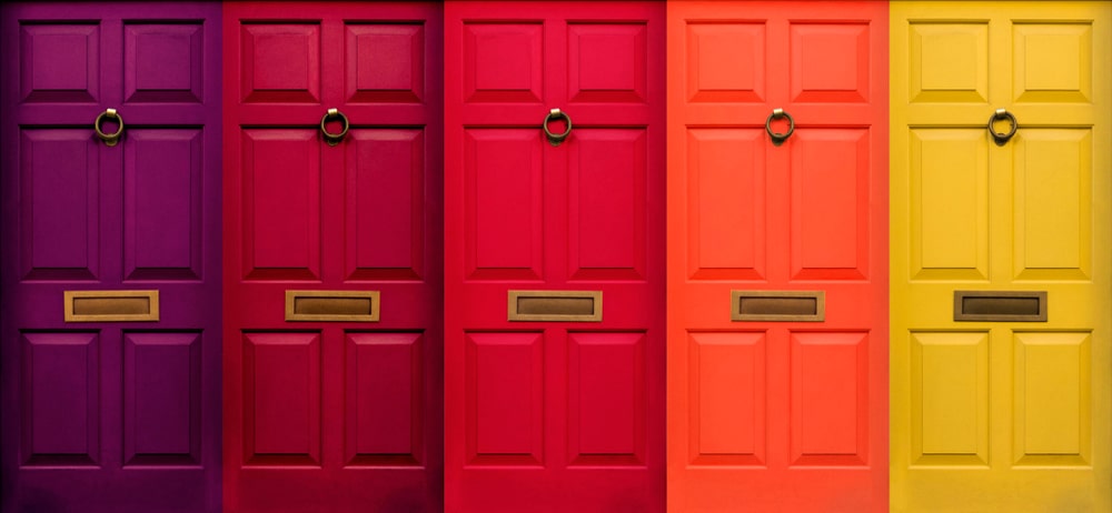 דלתות פנים מעוצבות (תמונה ממאגר shutterstock, צילום: Paul Vowles)